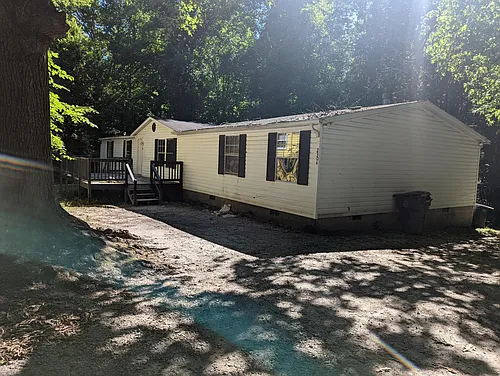 2304 Bell Ave Photo 1