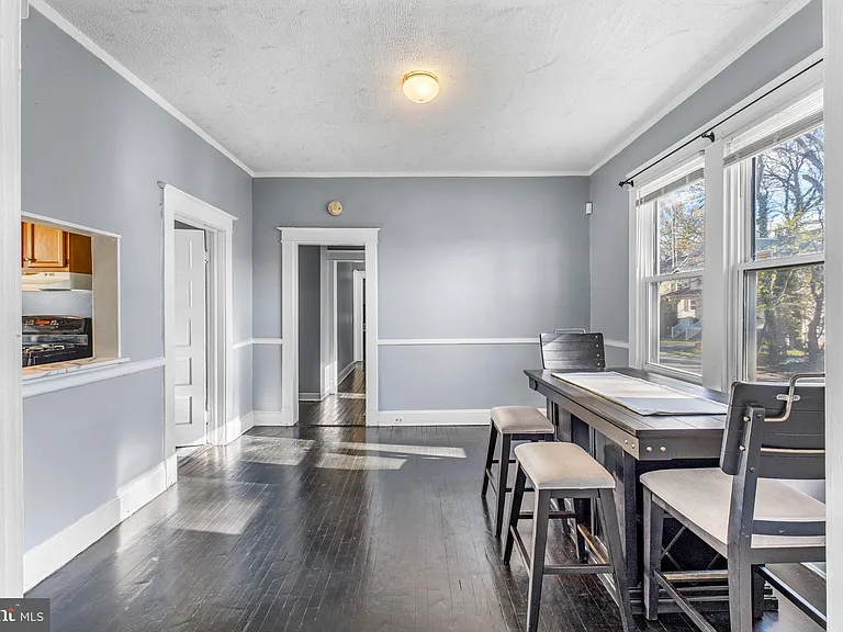 608 Tunbridge Rd — Photo 8