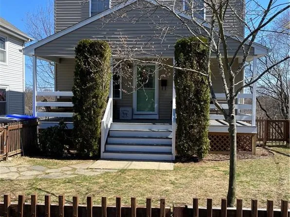 89 Stillwater Ave, Providence, RI 02904