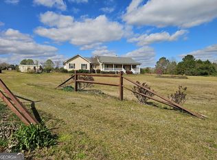 403 Holiday Rd, Franklin, GA 30217