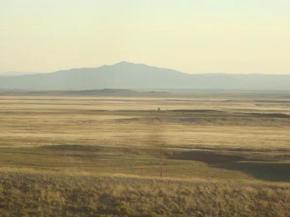 7 Summit Dr, Laramie, WY 82070
