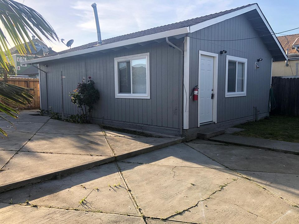 1st image of 231 S 13th St #2