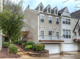 419 South Geyer Rd. #1, Kirkwood, MO 63122