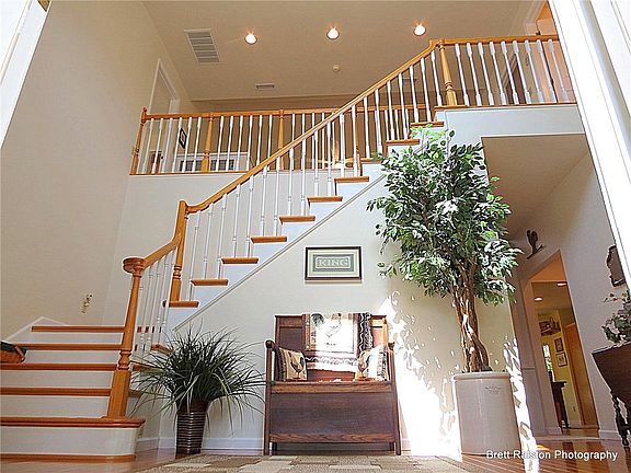 Foyer welcoming guest into this beautiful home