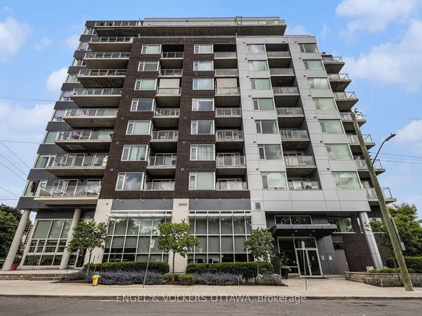 7 Marquette Ave #318, Ottawa, ON K1L 8A7
