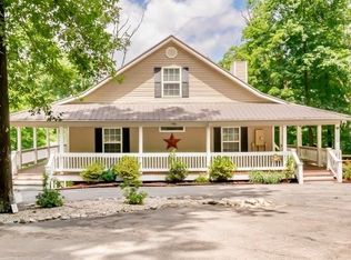 205 Oakmont Bay Dr, Bee Spring, KY 42207