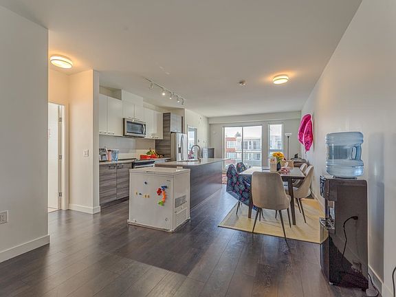 5th image of 10603 140th St #Townhouse