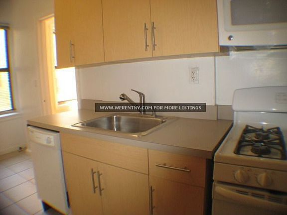 2nd image of 4308 40th St APT 6E