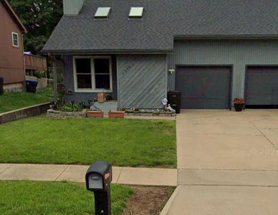 1st image of 3557-3559 SW Kiowa St