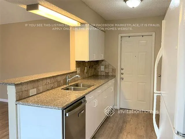 2606 Elm Hollow St — Photo 8