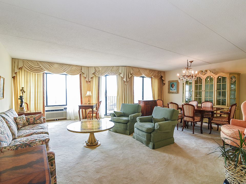 1st image of 300 High Point Dr APT 310