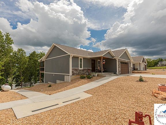 4th image of 27450 Runway Cir