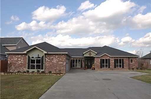 1st image of 5036 Maplewood Dr