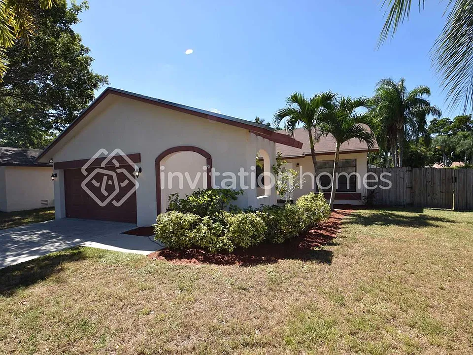 21749 Little Bear Ct
