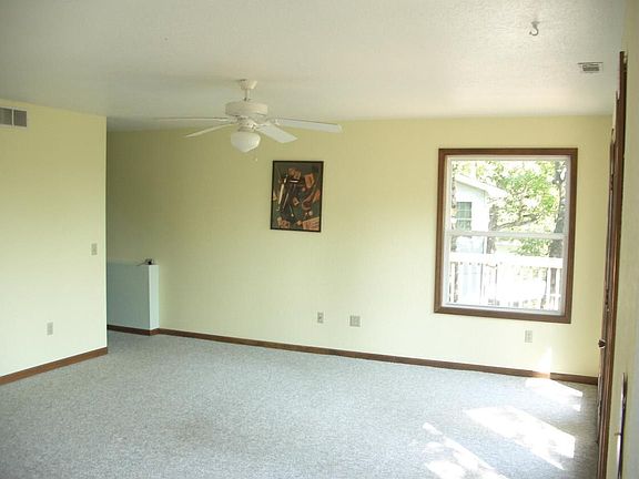 4th image of 4640 Wyrick Dr