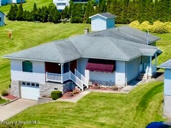 290 Holly Ln, Olyphant, PA 18447