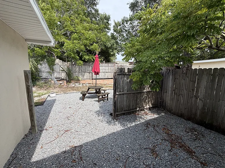110 NE Monroe Cir N #4 — Photo 9