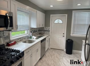 17 Madison Ave #17, Valhalla, NY 10595