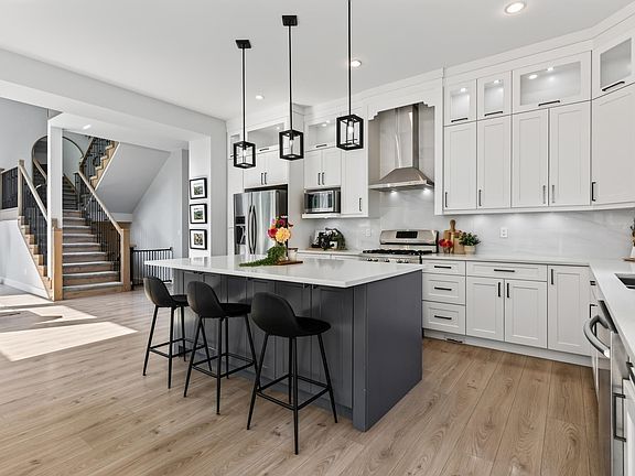 4th image of 51176 Ludmila Pl