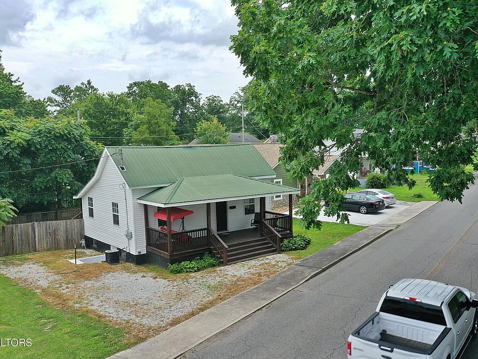 1st image of 117 N Main St