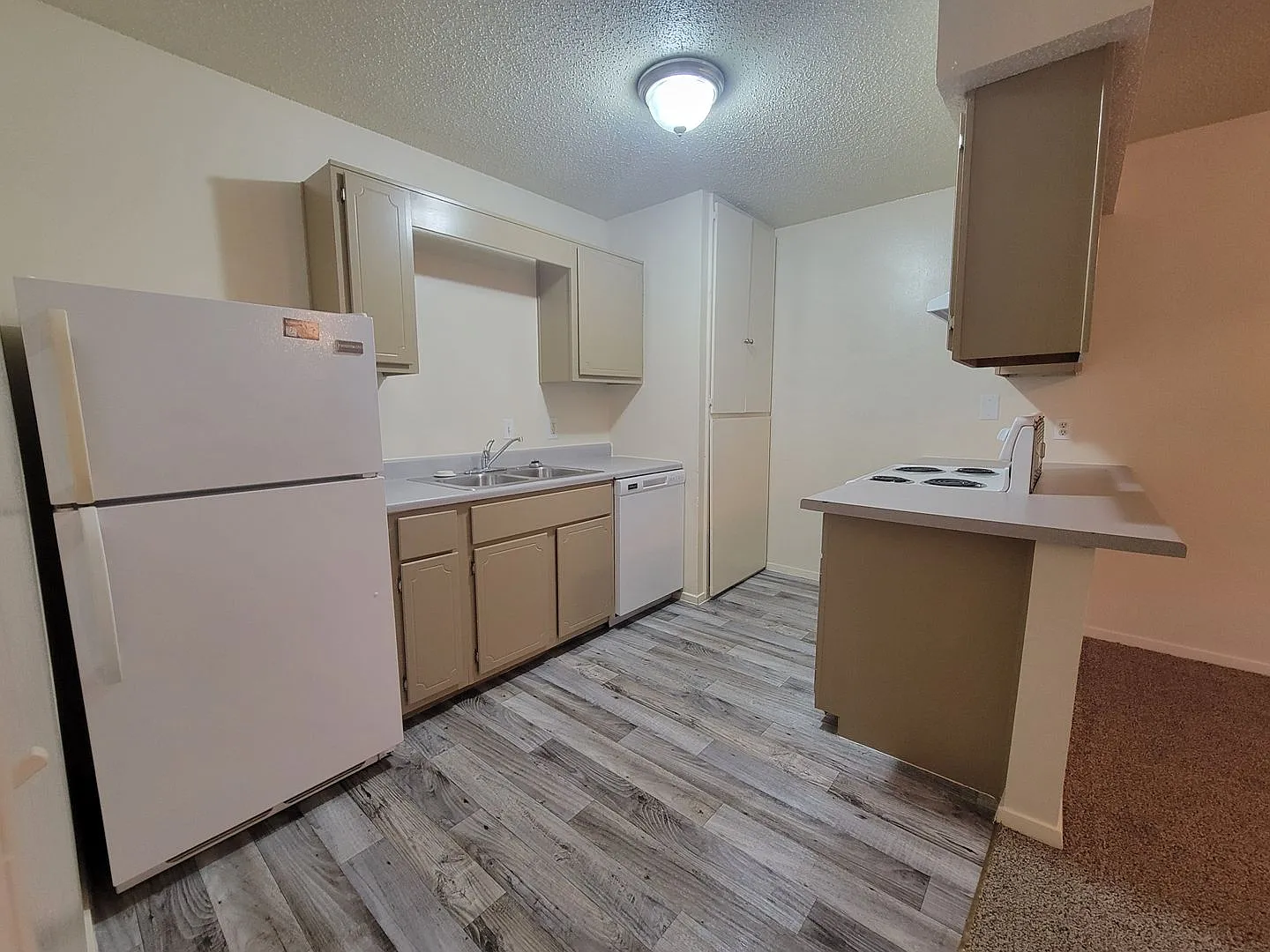 Gant Apartments — Photo 4