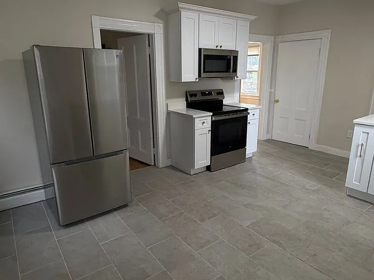 11 Dedford St #1 — Photo 6