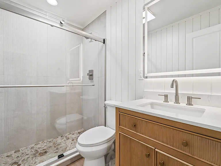 802 Lytle St — Photo 18