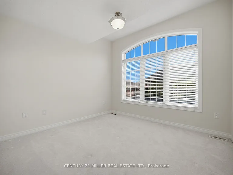 2455 Village Cmn — Photo 34