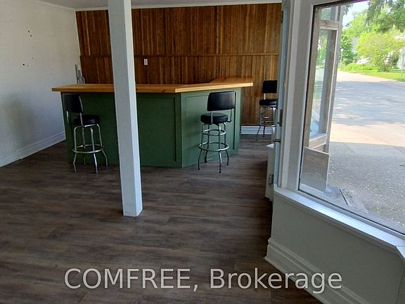 5th image of 301 Derby Rd
