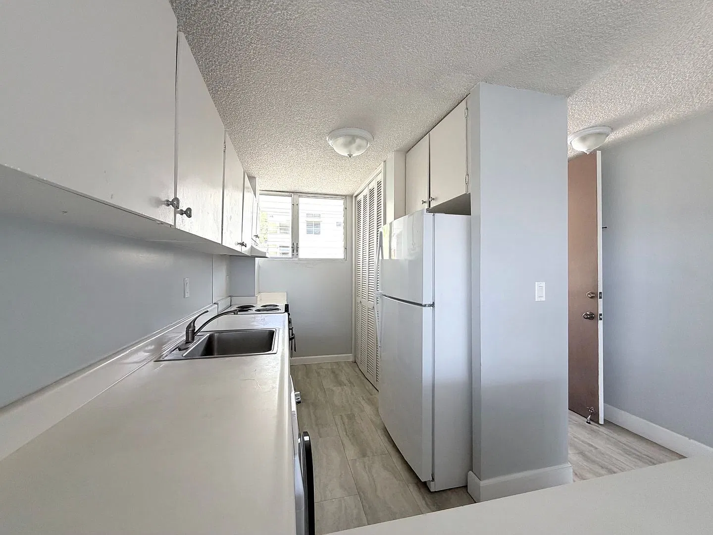 2 Bedroom, 2 Bathroom, 1 Parking (The Magellan) — Photo 1