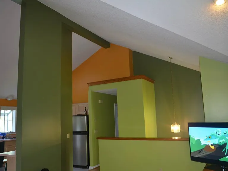 777 Evergreen Ave — Photo 3