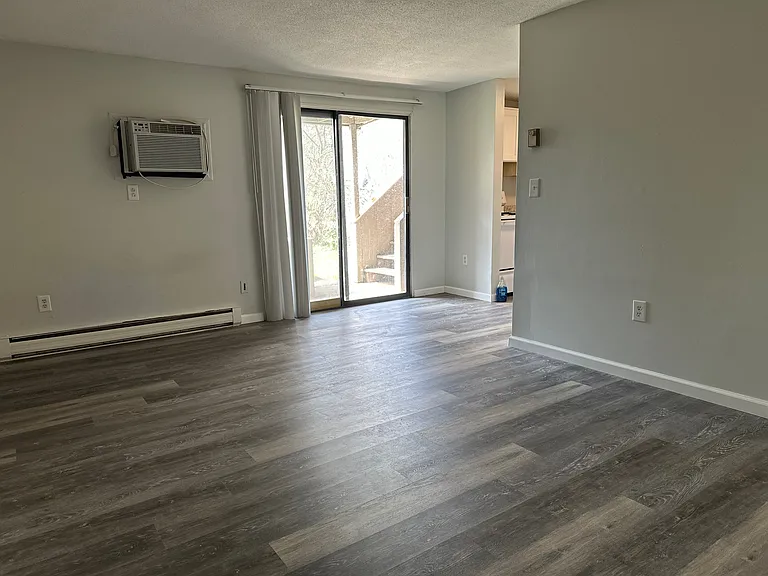 13 Burgundy Hill Ln #13 — Photo 5