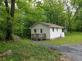 29 Pinecrest Ln, Monroe, NY 10950