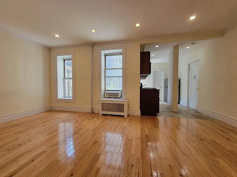 408 W 44th St #G2 — Photo 3