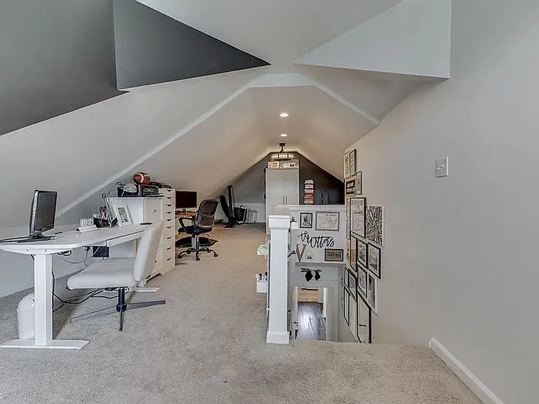 818 Parkway Ave — Photo 29