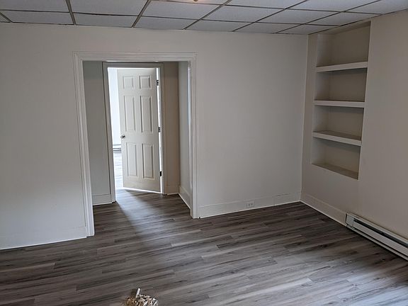 Living room - new paint, built in shelves