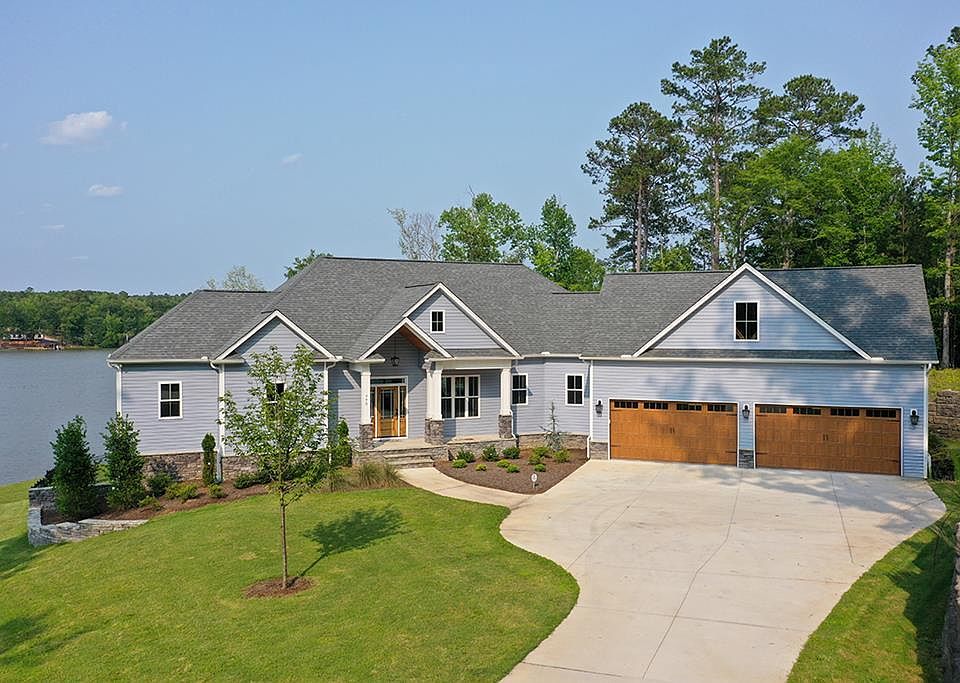 1st image of 990 Eagles Harbor Dr