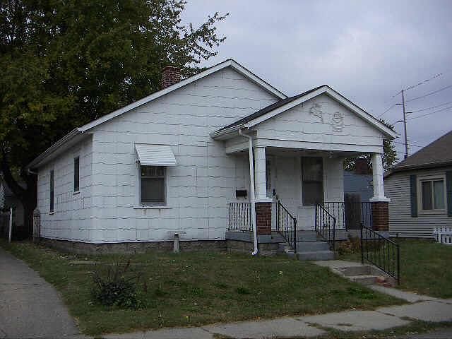 2nd image of 236 S Villa Ave