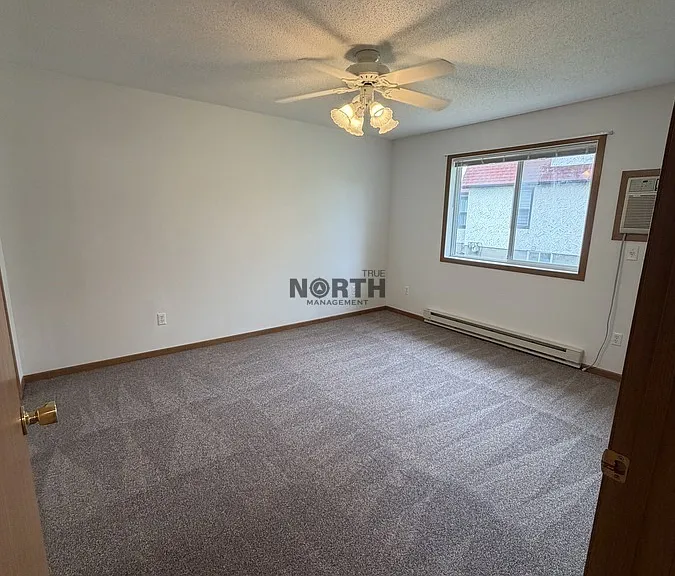 320 Irving St — Photo 10