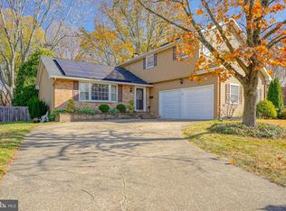 330 Saint Clair Ct, Mount Laurel, NJ 08054
