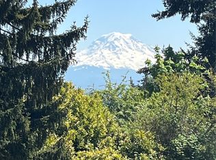 5002 Edgewood Dr E, Edgewood, WA