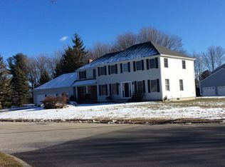 22 Caraway Dr, Cranston, RI 02921