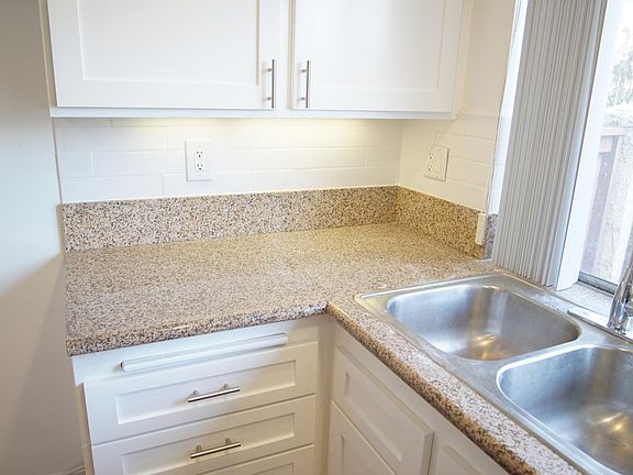 3rd image of 8318 Columbus Ave Unit 6
