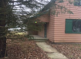 211 W Walnut St, Sharpsville, IN