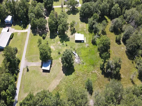 341 Private Road 8375, Buna, TX 77615