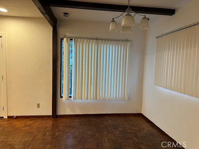 3 bed, 963 sqft, $3,850 — Photo 3