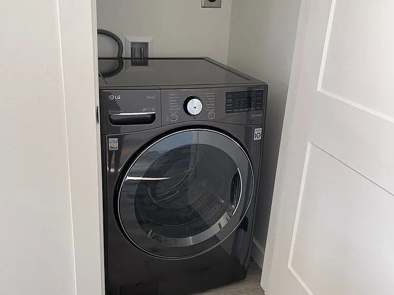 1704 W Lincoln St #8C — Photo 11