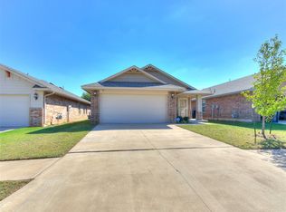 11524 SW 8th Cir, Yukon, OK 73099