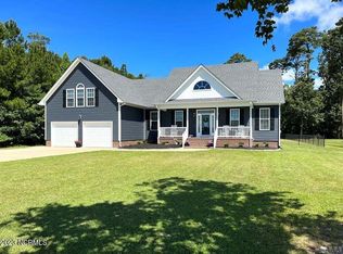 531 Pointe Vista Dr, Elizabeth City, NC 27909