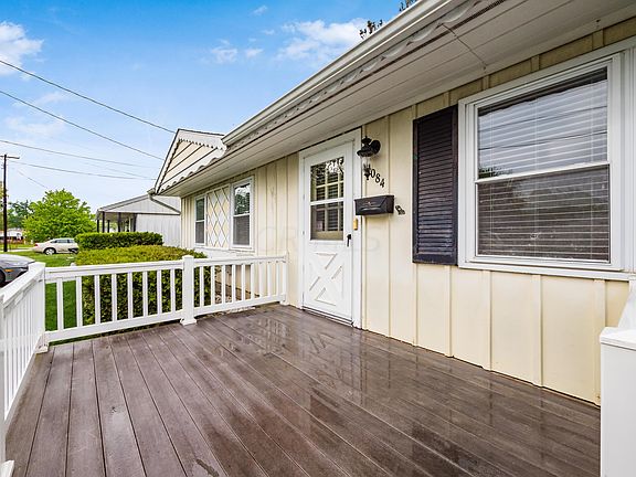 5th image of 1084 Bahama Dr